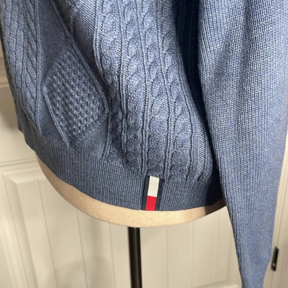 TOMMY JEANS
Women's V-Neck Cable-Knit Sweater Sz XL - Picture 5 of 10